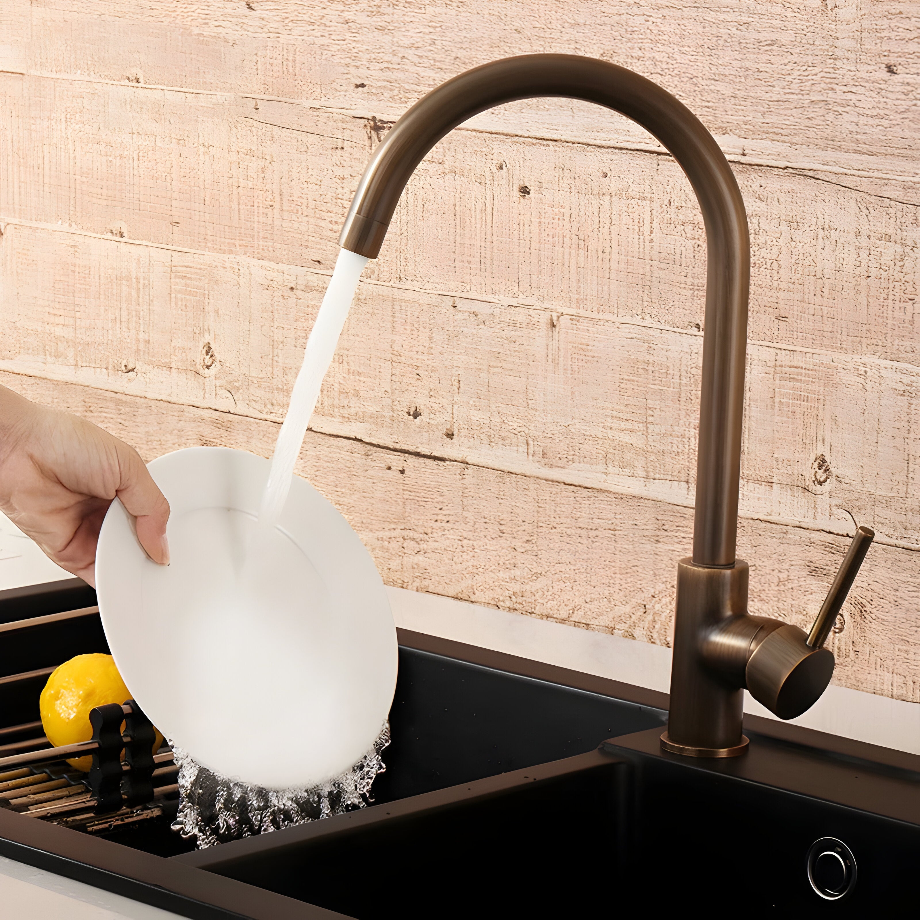 TapWise Köksblandare – Enkel Spaksmixer Tillverkad av Solitt Mässing