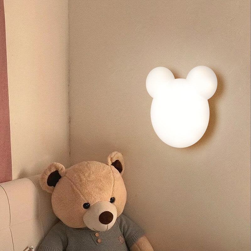 BearBright - Lekfull LED Vägglampa med Björn Design