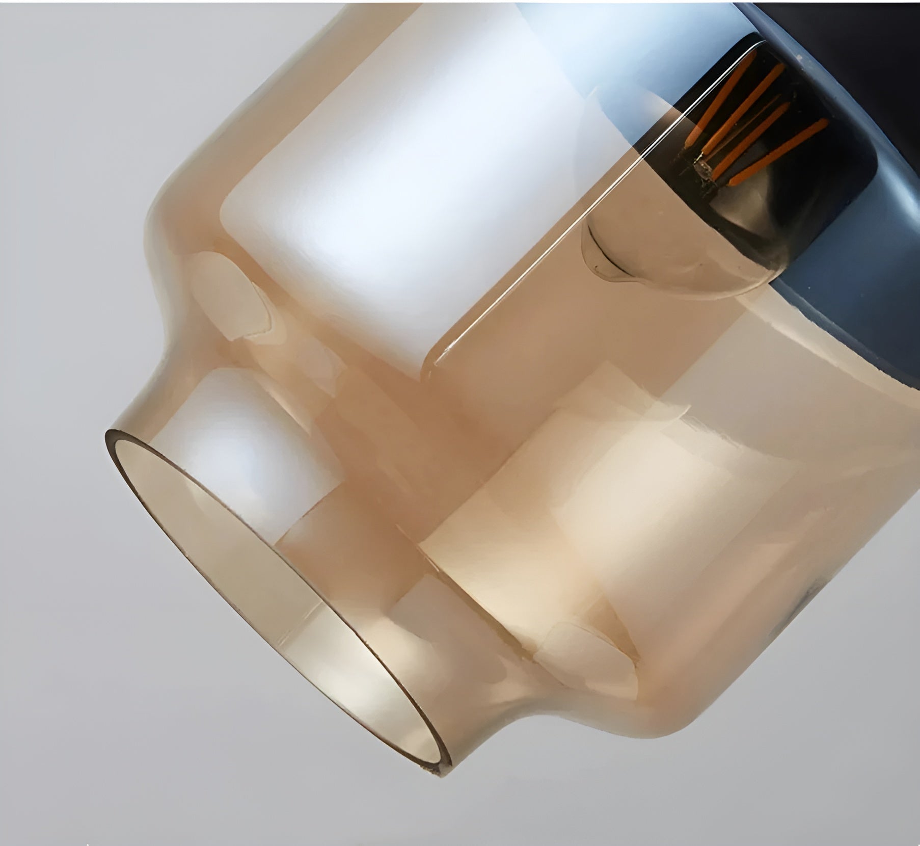 Geometrisk Glas-Pendellampa – Svart & Bärnsten | Stilren Belysning