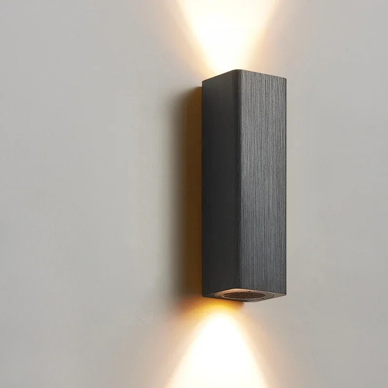 GlowLuxe - Modern LED Vägglampa för Sovrum & Korridor