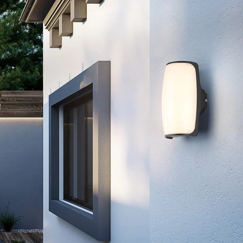 AquaShield - Vattentät Utomhusvägglampa