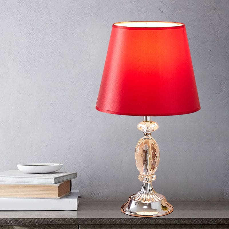 EleganceBeam - Design bordslampa med konform och facetterade glaskuber
