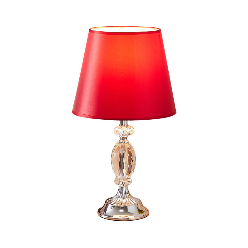EleganceBeam - Design bordslampa med konform och facetterade glaskuber