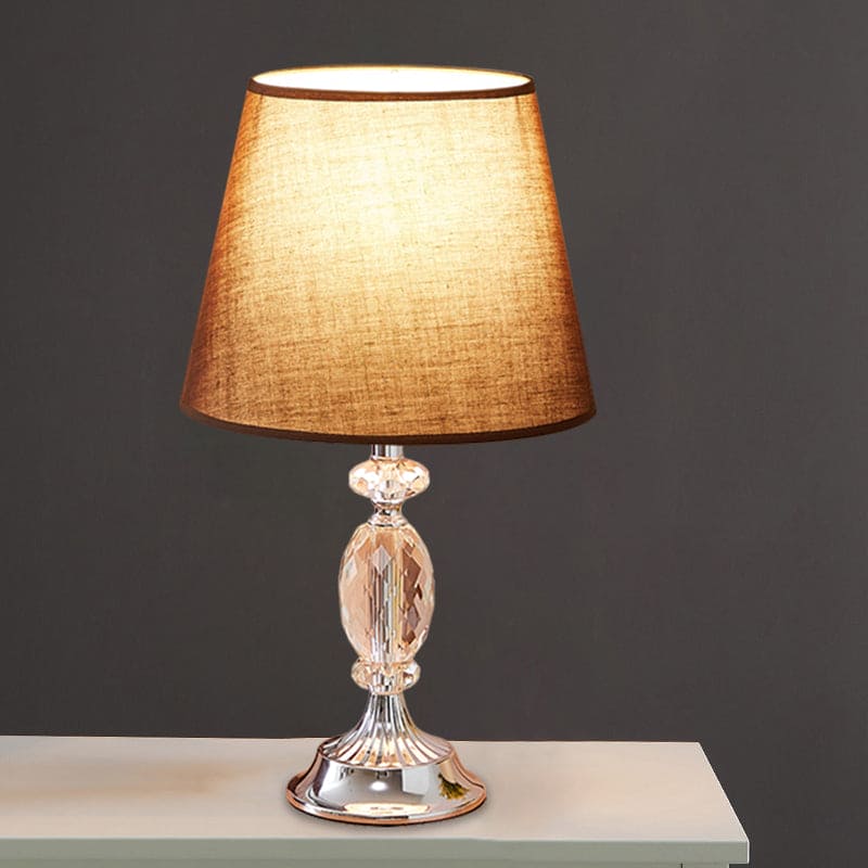 EleganceBeam - Design bordslampa med konform och facetterade glaskuber
