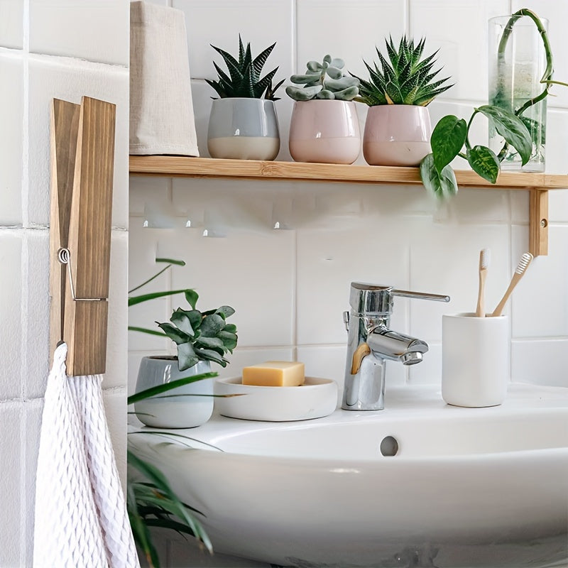 Trähanddukshållare – Väggmonterad lösning för badrum eller tvättstuga