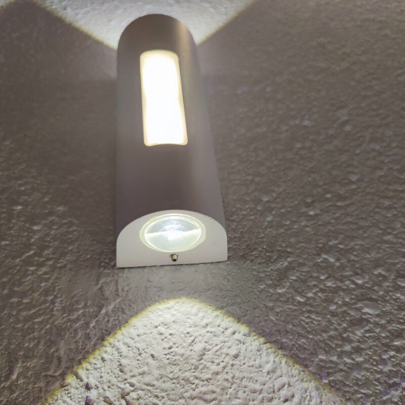 Modern minimalistisk cylindrisk LED-utomhusvägglampa