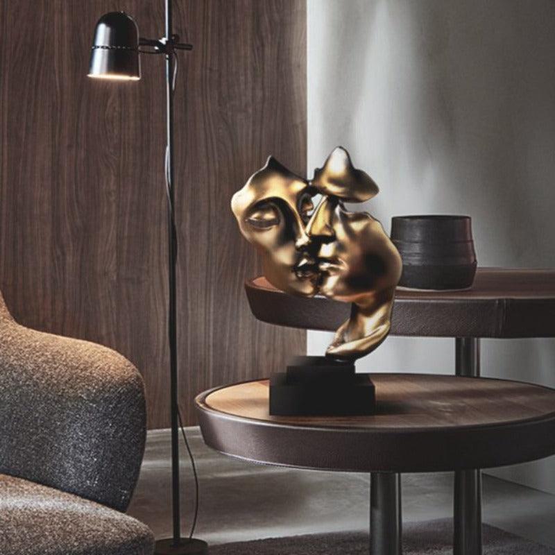 Carvallo – Lyxig Romantisk Skulptur med Tidlös Elegans