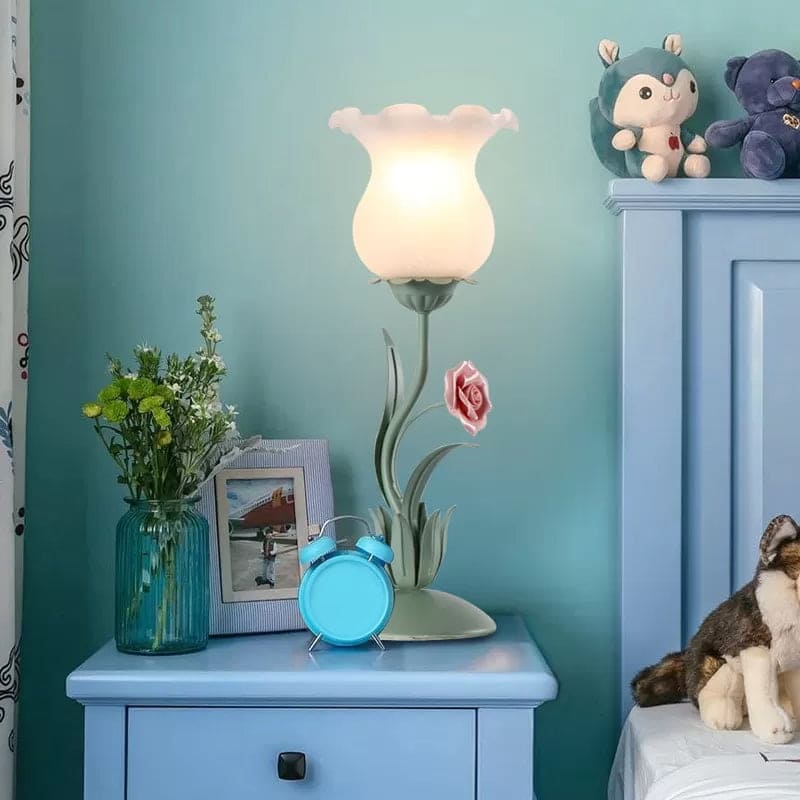 FloraLight - Ljus upp ditt sängbord med FloraLight Bordslampa