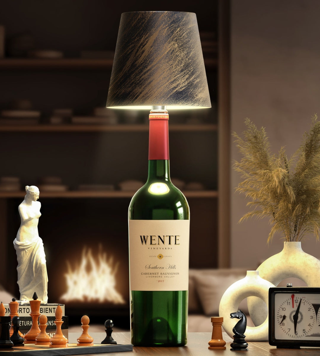 GlowCarafe – Konstnärlig flaskbordslampa