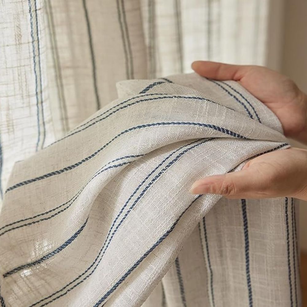 Mjukt Flöde Vertikal Rand Gardin