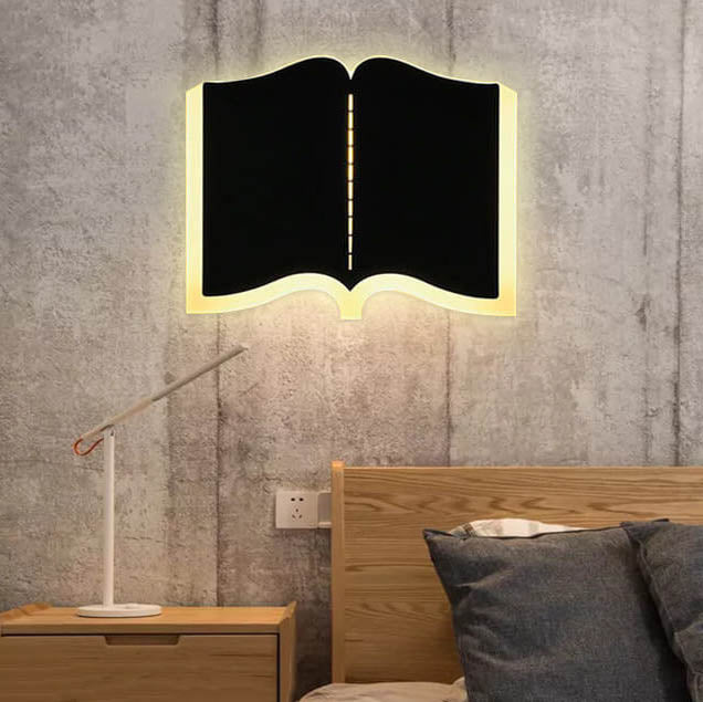 LichtHaus - Bokformad LED-vägglampa med järn