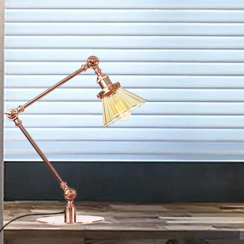 Carvallo - Elegant bordsbordslampa i klart glas i form av en kon