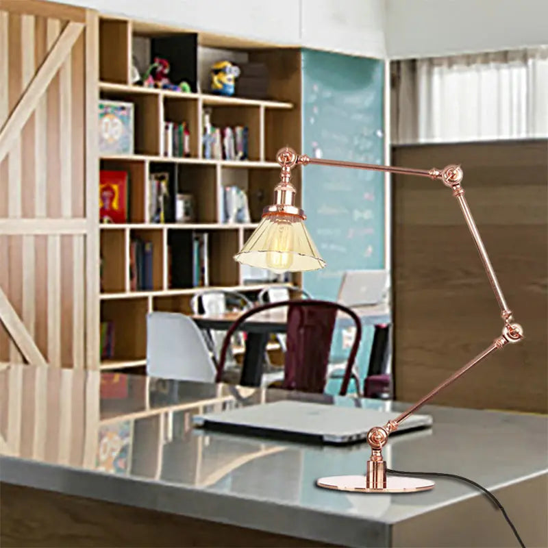 Carvallo - Elegant bordsbordslampa i klart glas i form av en kon