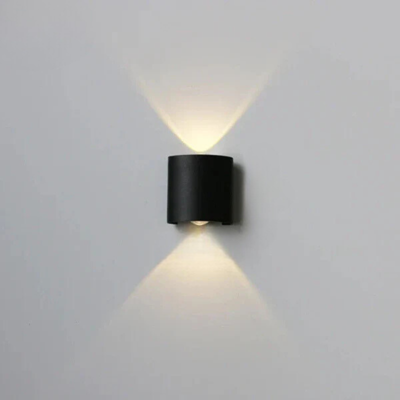 AquaGuard - Vattentät Vägglampa