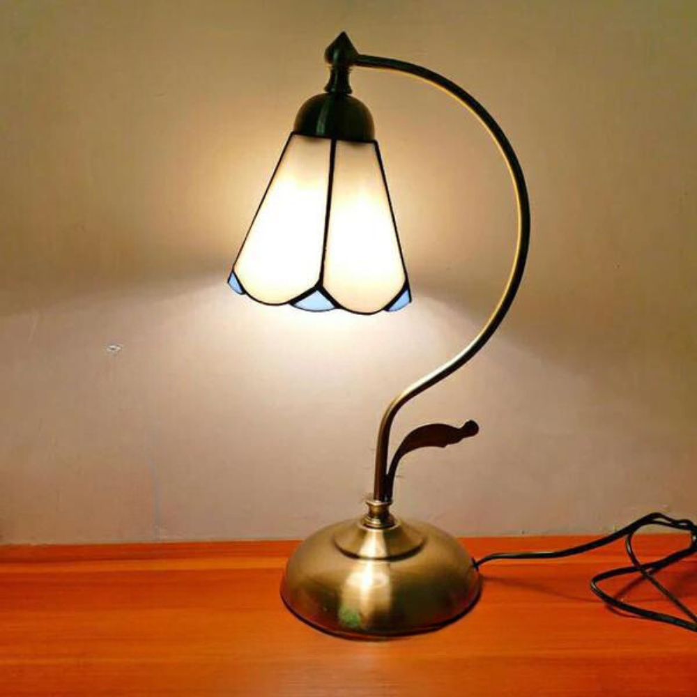 Tiffany Gooseneck Bordslampa - Metall Nattduksbordslampa med Handbearbetad Glaskupa