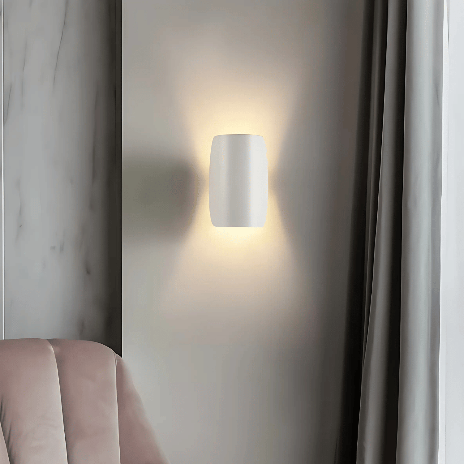 Arcella | Dimbar LED-vägglampa i kurvig design för varmt ambientljus