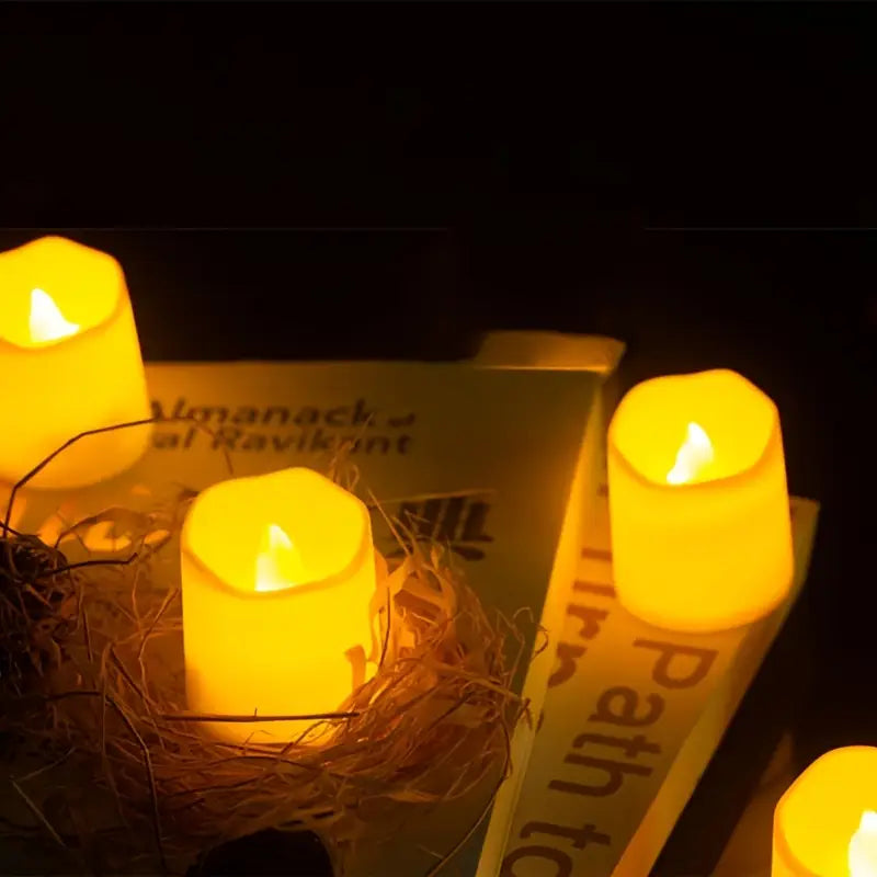 Halloween & Jul LED Teeljus Set – 24 flamefria ljus med glitter & varmt ljus