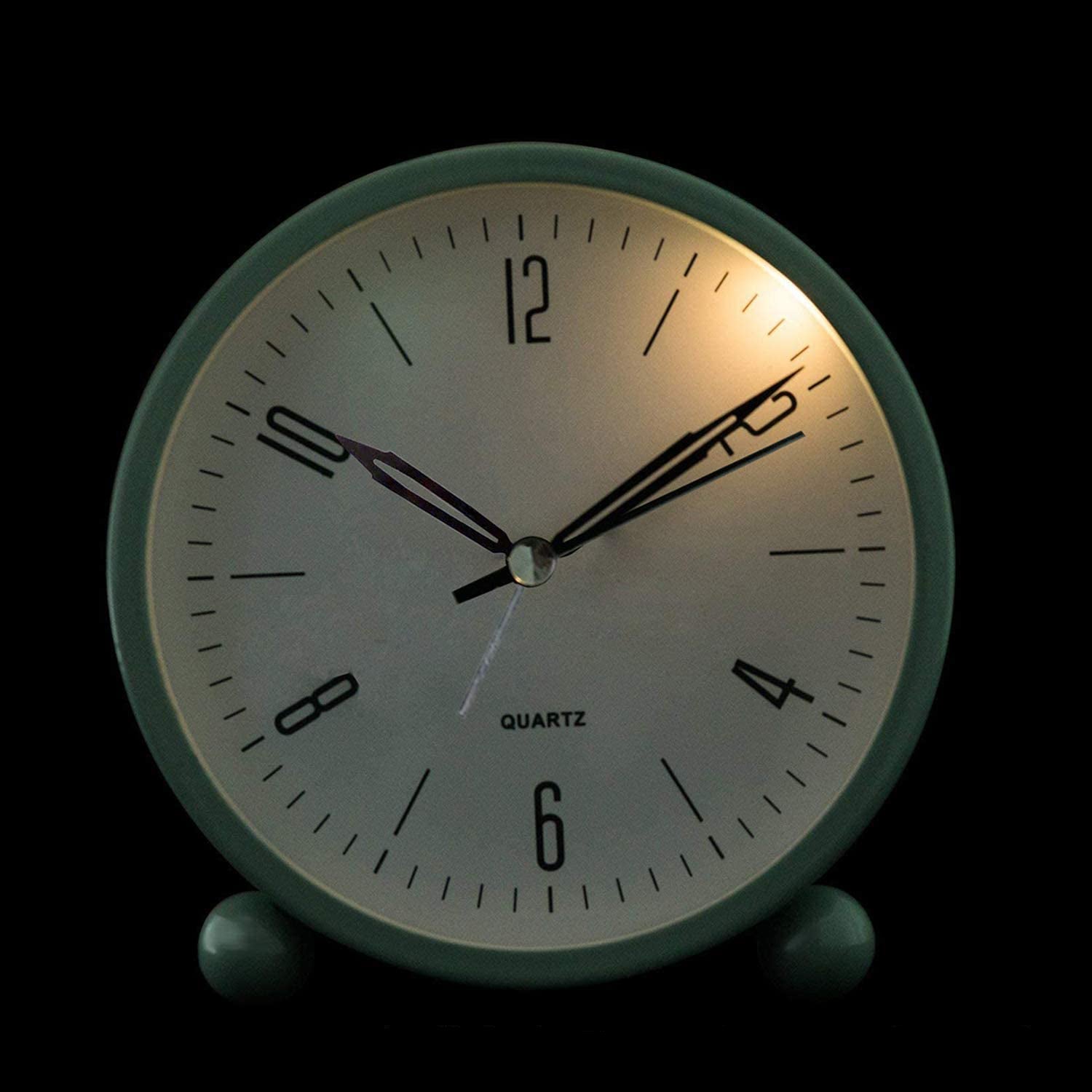 SereniRise – Elegant och tyst väckarklocka med nattljus och justerbar alarm