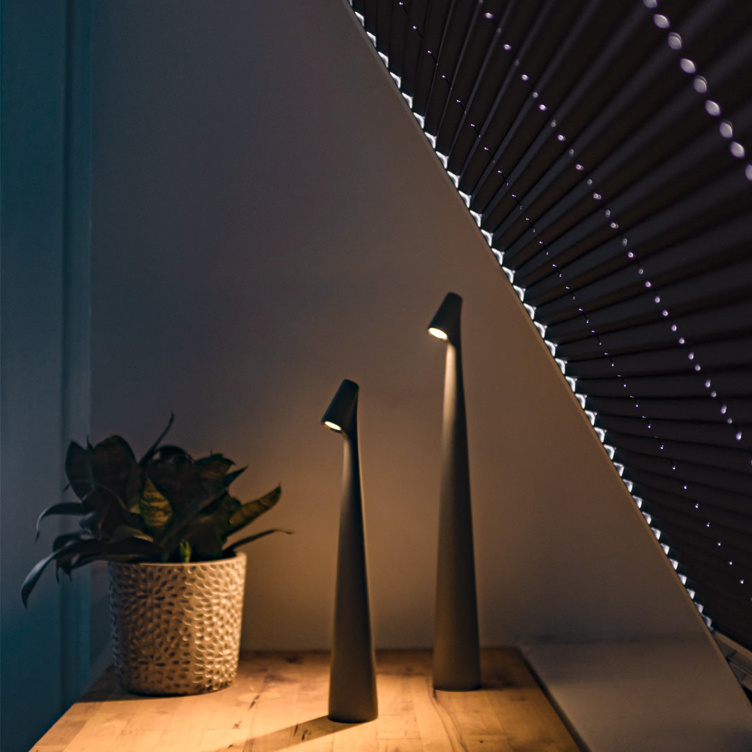Carvallo - LED Bordslampa Uppladdningsbar | Modern och Funktionell Design | Hållbar Ambient Belysning