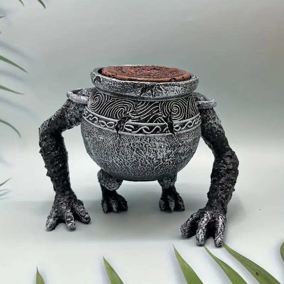 MythosGuard – Krigare inspired planting bag with intricate details for unique home decor