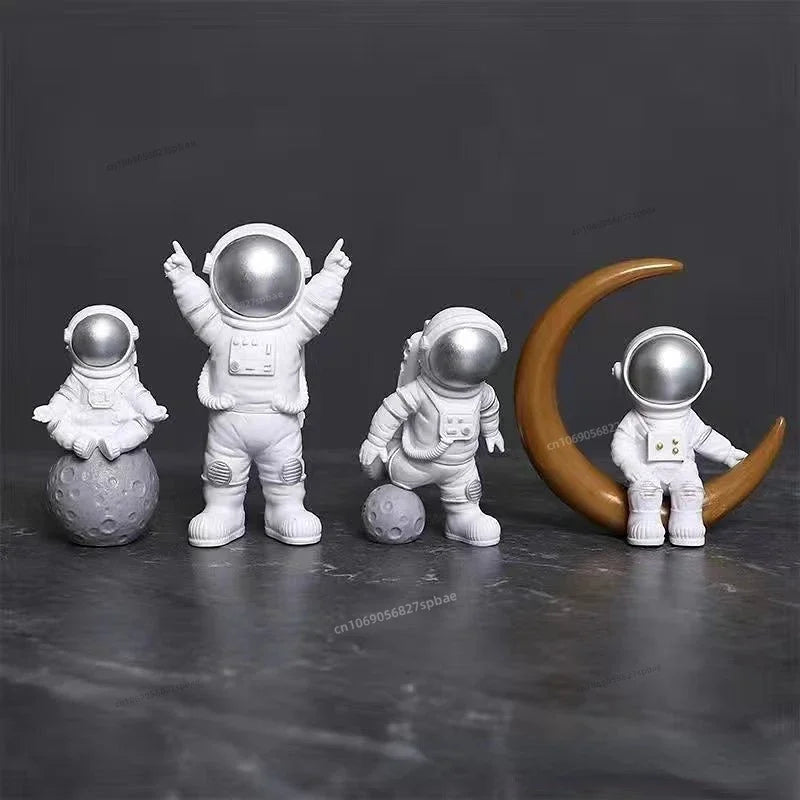 4 Bitars Astronaut Figur Staty Figur Utbildningsleksak Heminredning