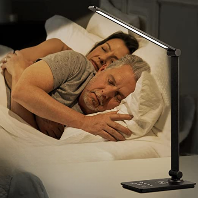 LED Skrivbordslampa - Med Trådlös Laddare och Touchkontroll - 5 Färgmodi & Fullt Dimbart Funktion