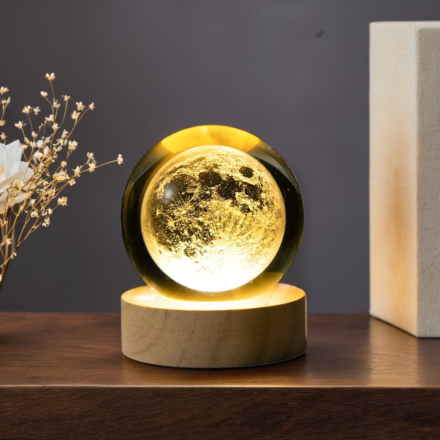 MoonCrystal - Mån Kristall Bollampa med Träbas