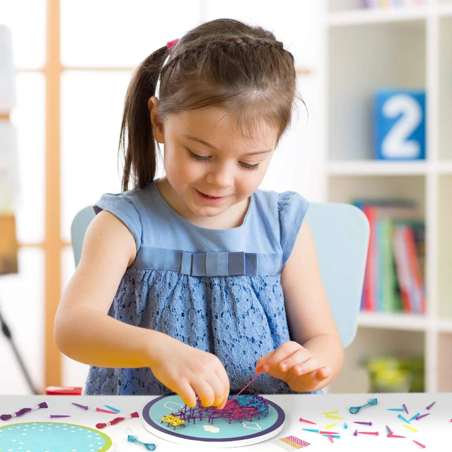 String Art Hantverkskit – Färgglada Skapelser med Tråd