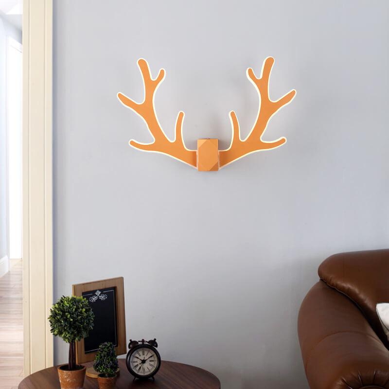 AntlerLux - Unik hornsformad vägglampa med LED-belysning