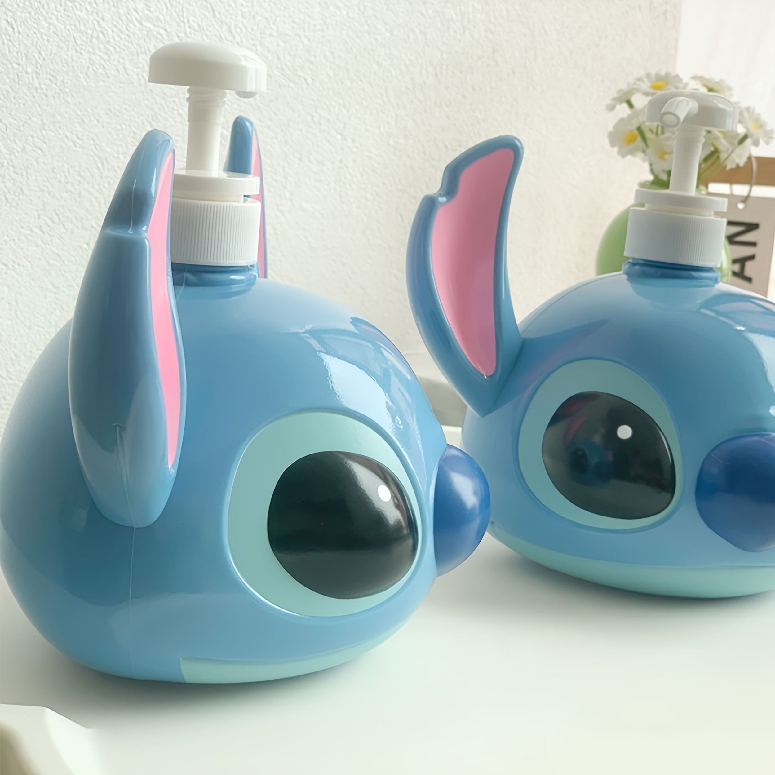 Disney Stitch PVC Schampo Dispenser – Perfekt för Badrum och Kök