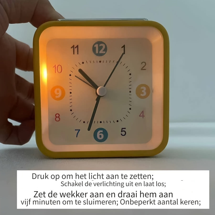 Fyrkantig Metall Väckarklocka med Nattljus och Snooze-funktion