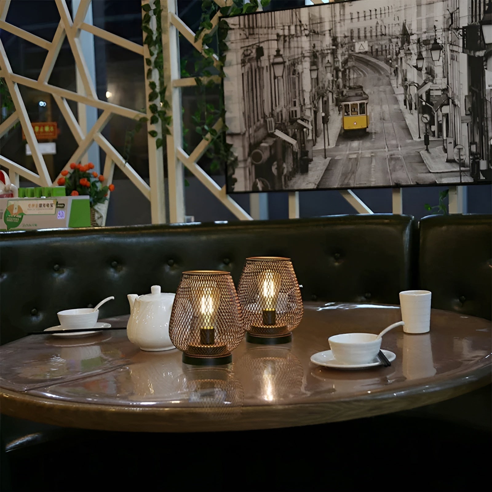 CageLuxe Lampa - Trådlös metallbur LED bordsbelysning