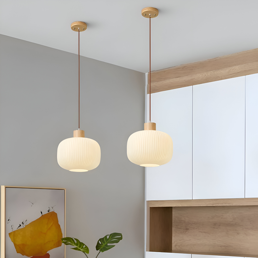 AkariLuxe Taklampa – Elegant hängande lampa av vit, ribbad glas i japansk stil