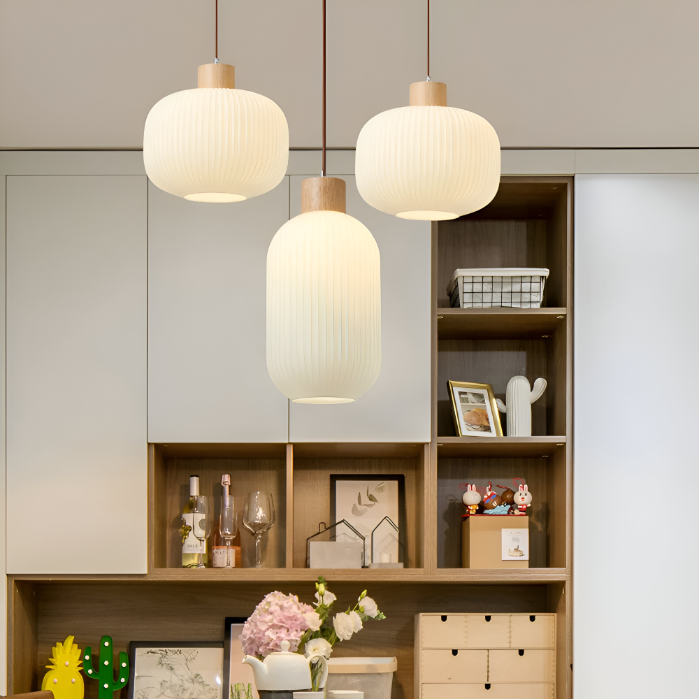 AkariLuxe Taklampa – Elegant hängande lampa av vit, ribbad glas i japansk stil