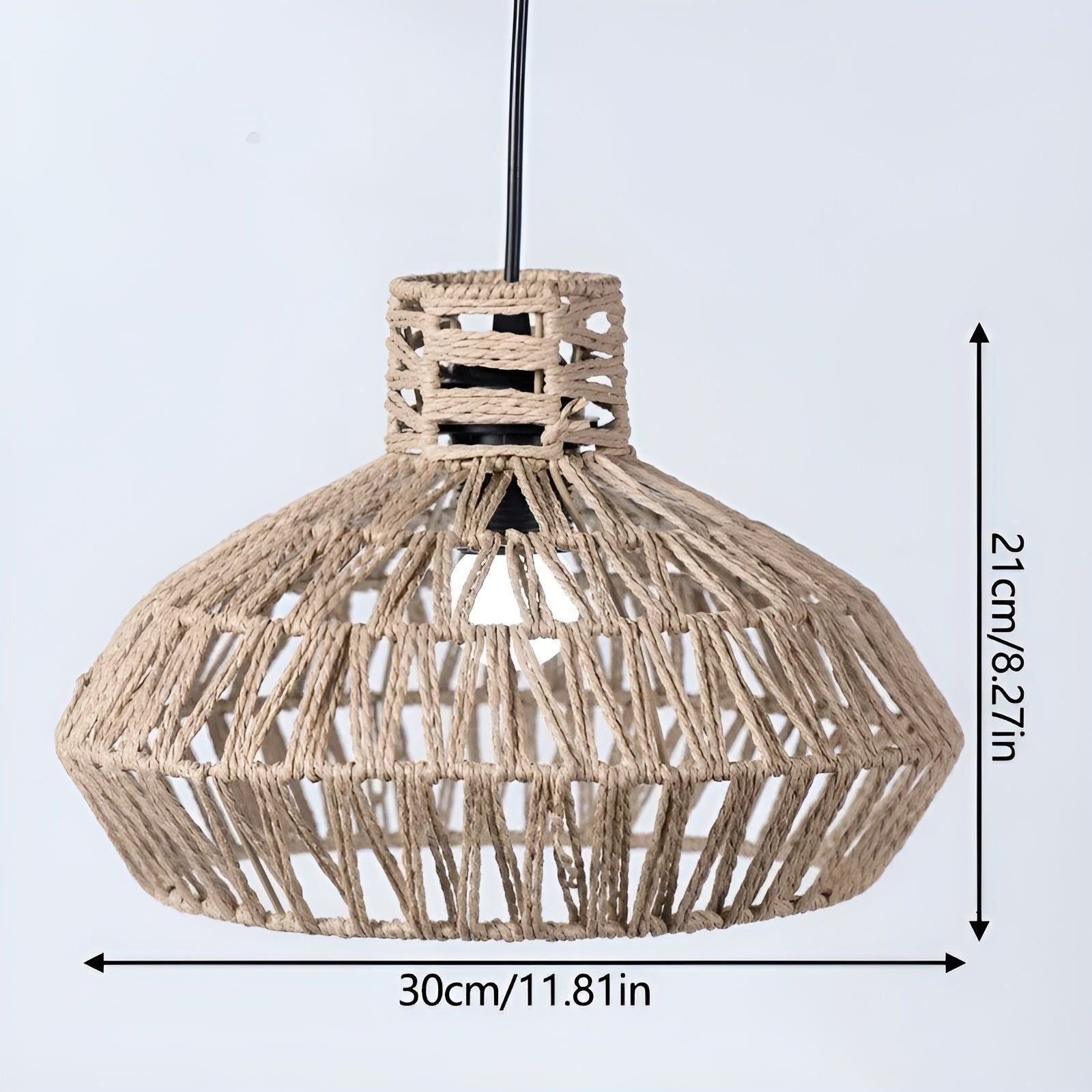AntiqueWeave Lamp - Antik Lampa Av Handflettad Rattan