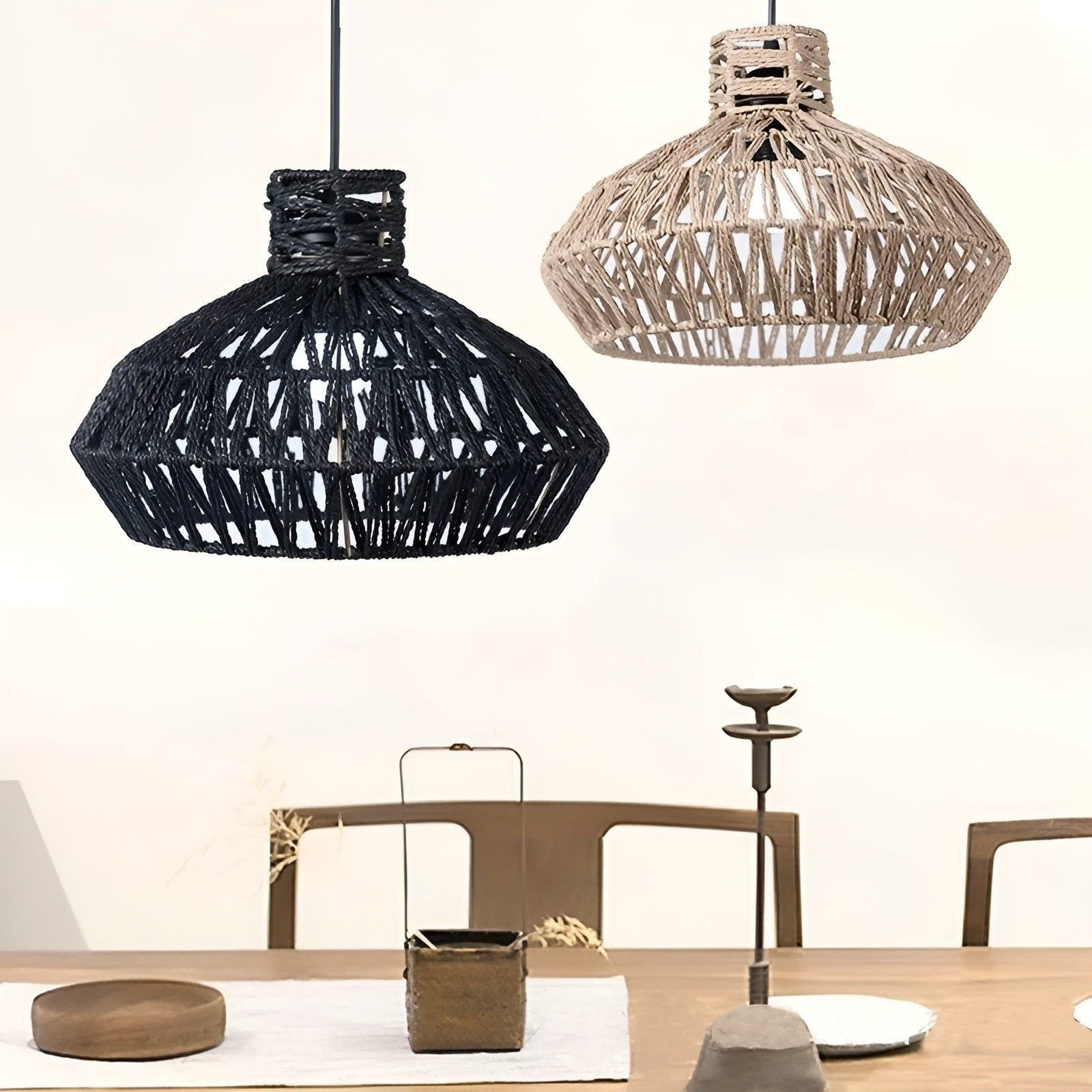 AntiqueWeave Lamp - Antik Lampa Av Handflettad Rattan
