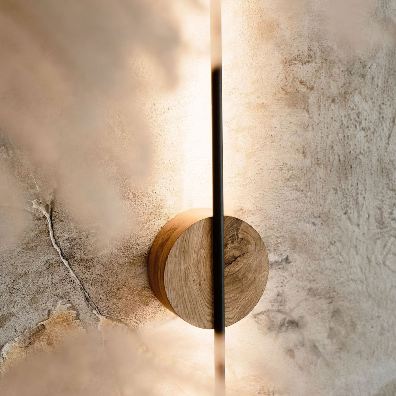 LightOak - Modern LED Vägglampa av Trä för Stämningsfull Belysning