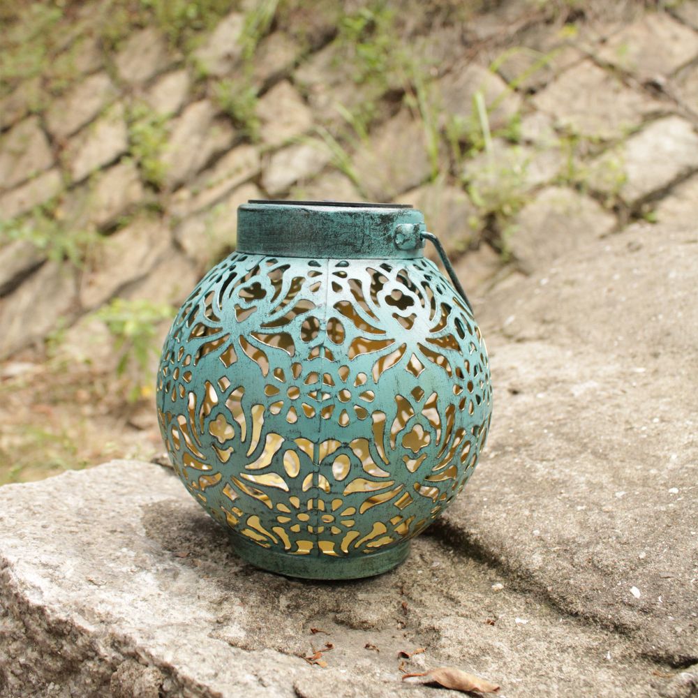 SolarLantern Lotte - Hållbar Stämningsbelysning för Trädgården