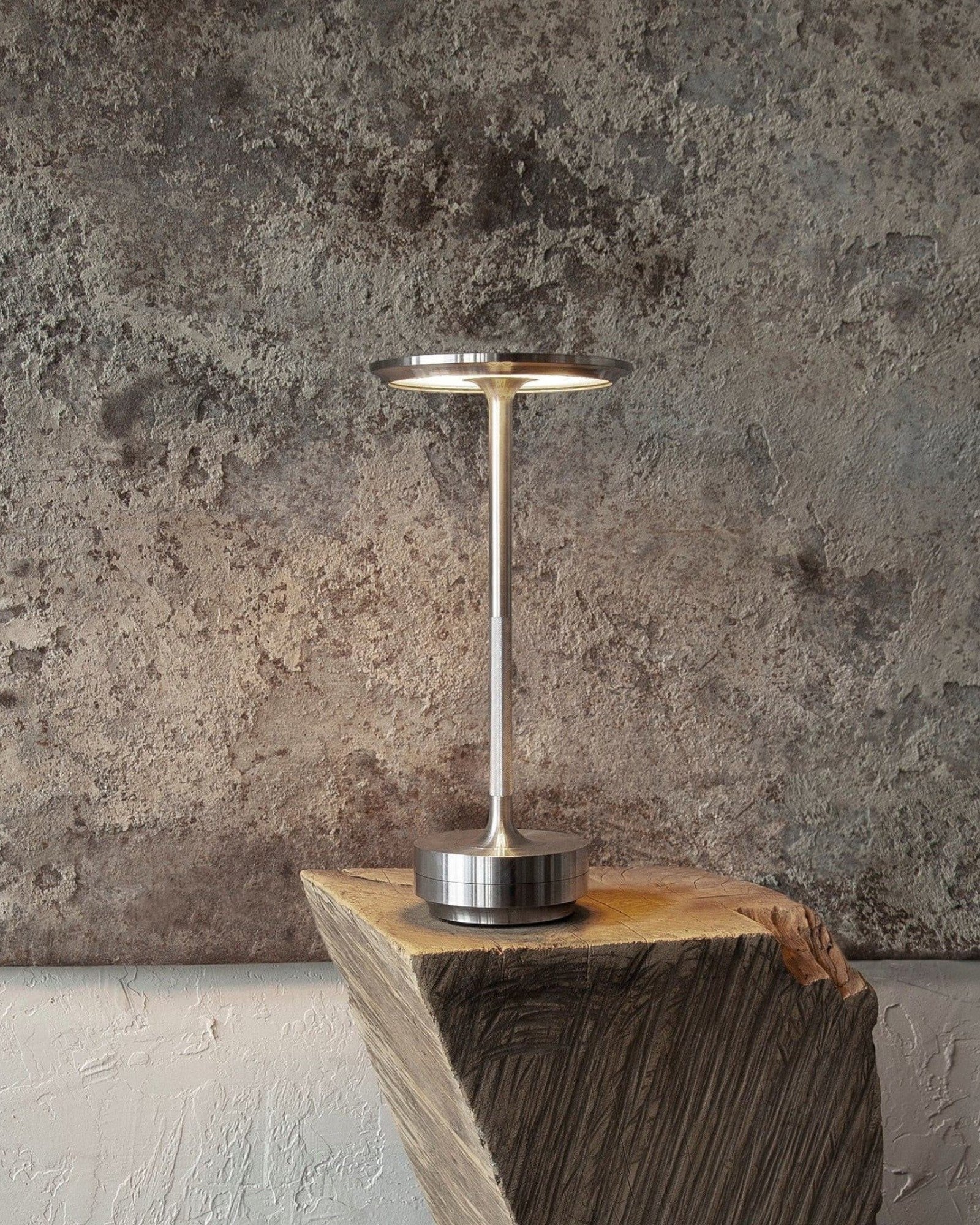 Trådlös NordicLight bordslampa | Dimbara och USB-uppladdningsbar