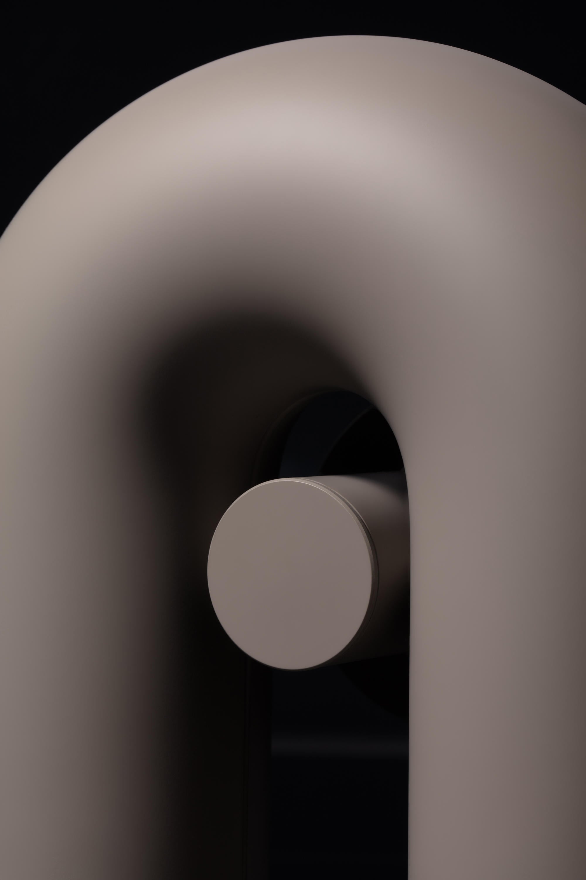 Samtida U-formad Vägglampa