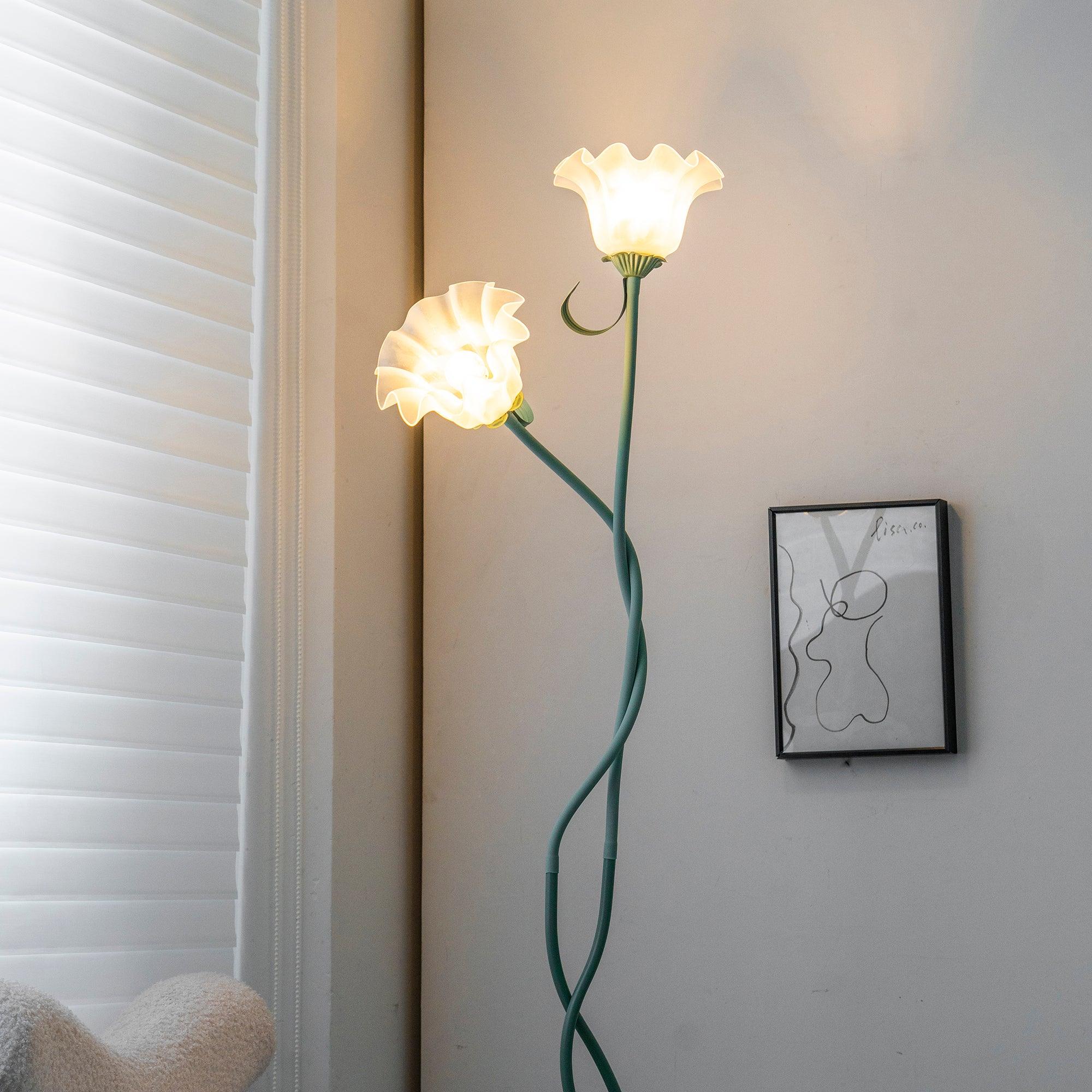 Calla Golvlampa | LED Golvlampa i blomform med dekorativ design