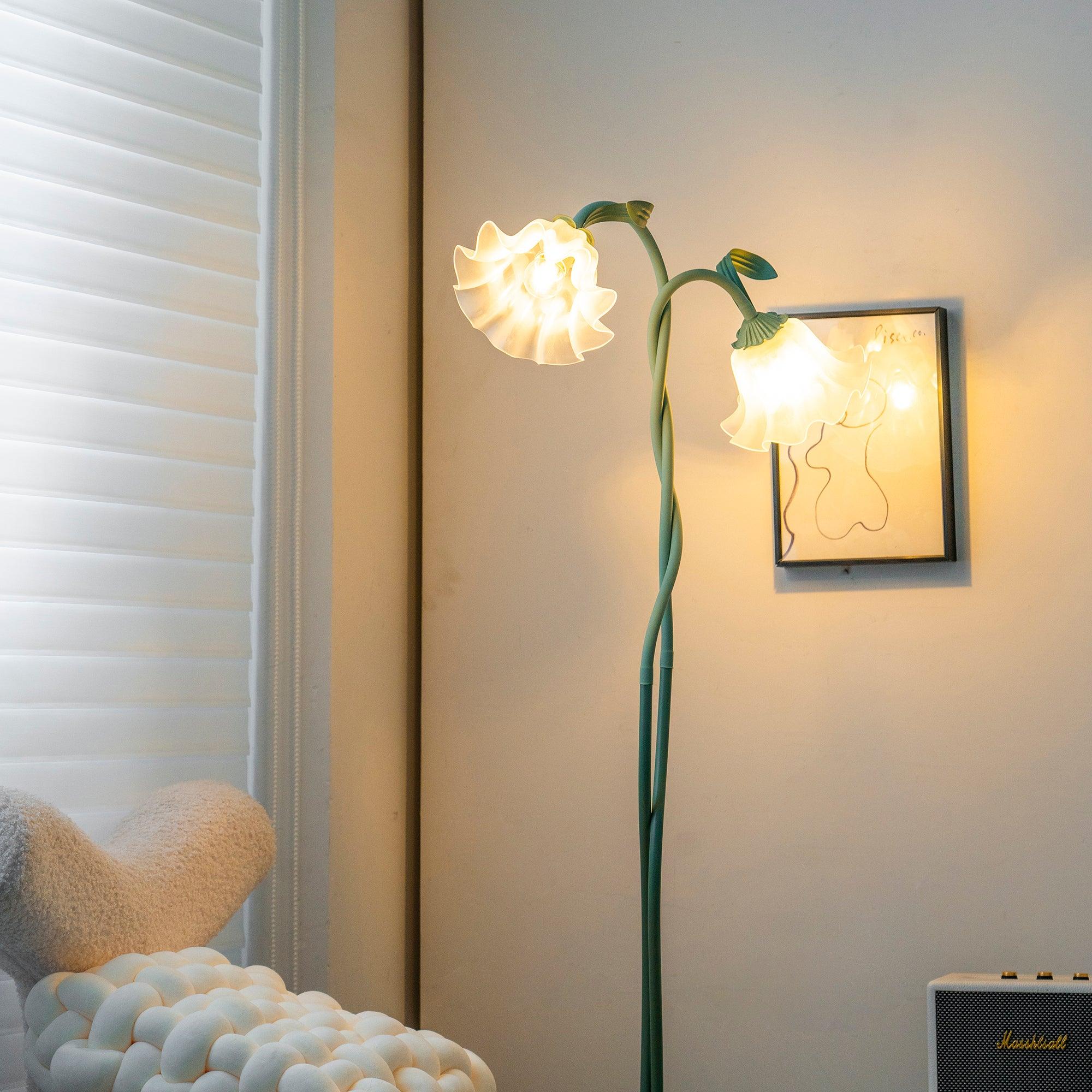Calla Golvlampa | LED Golvlampa i blomform med dekorativ design