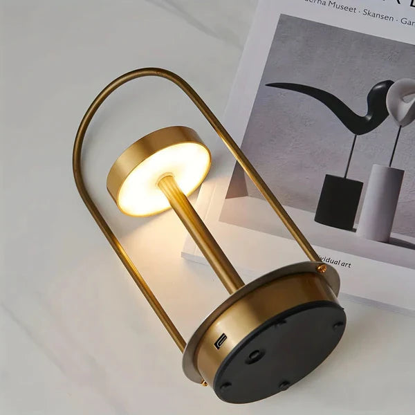 Carvallo - Stilren bärbar bordslampa med dimbart ljus och modern design