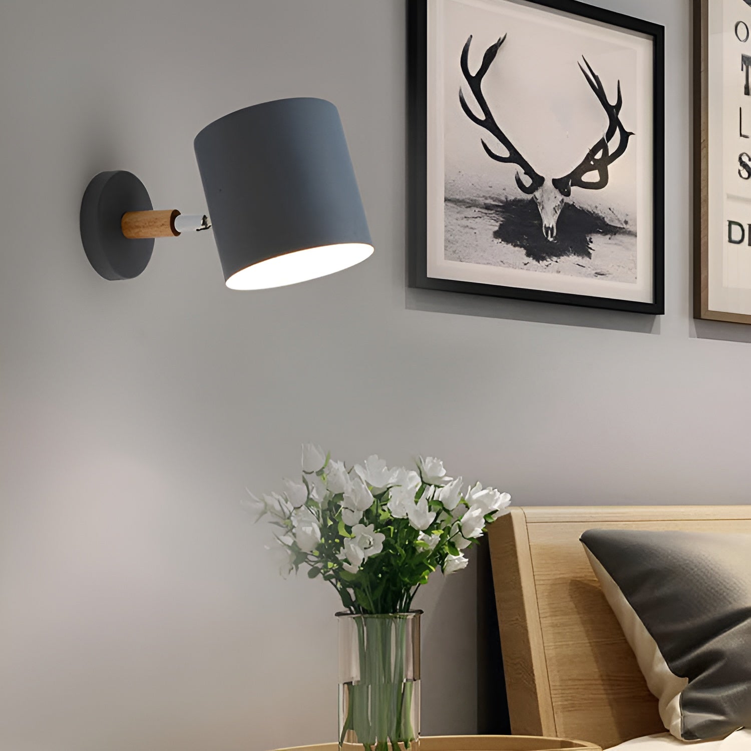 Justerbar vägglampa med pastell elegans