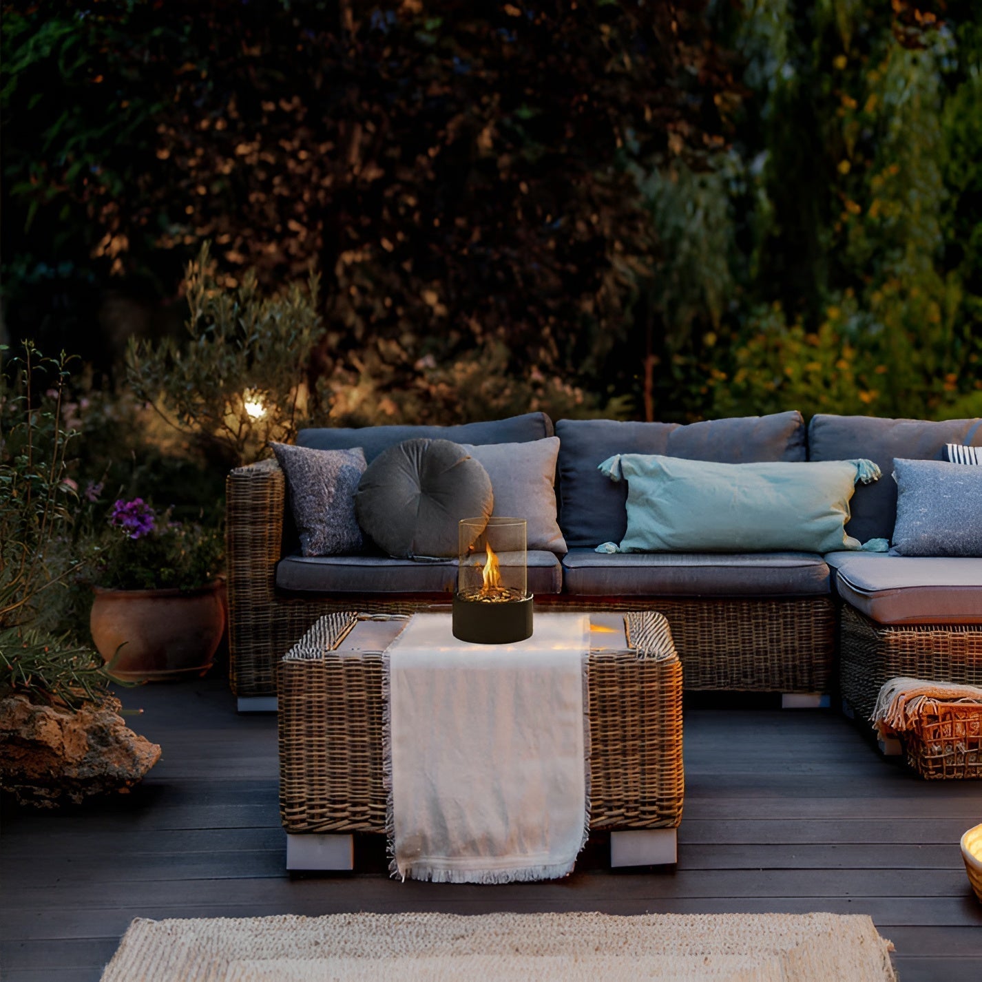 Modern Bordskamin | Slank Metallbas & Ren Bränning för Inomhus/Utemiljö