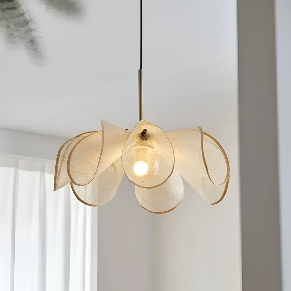 Floruma Lune |hänglampa i en floralt boho-design av glas