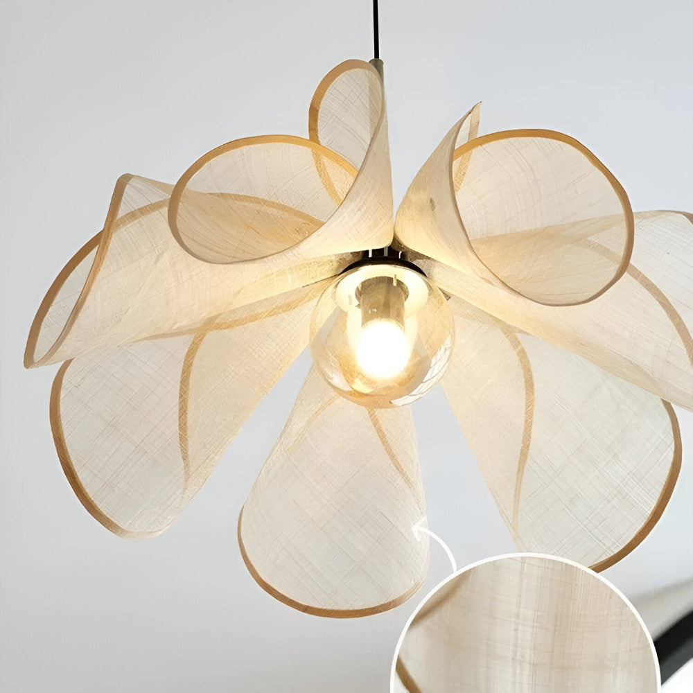 Floruma Lune |hänglampa i en floralt boho-design av glas