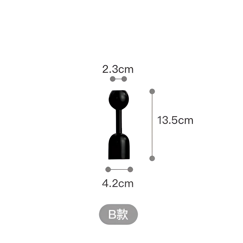 Minimalistiskt set av nordiska ljusstakar – Elegant heminredning för vardagsrum och sovrum