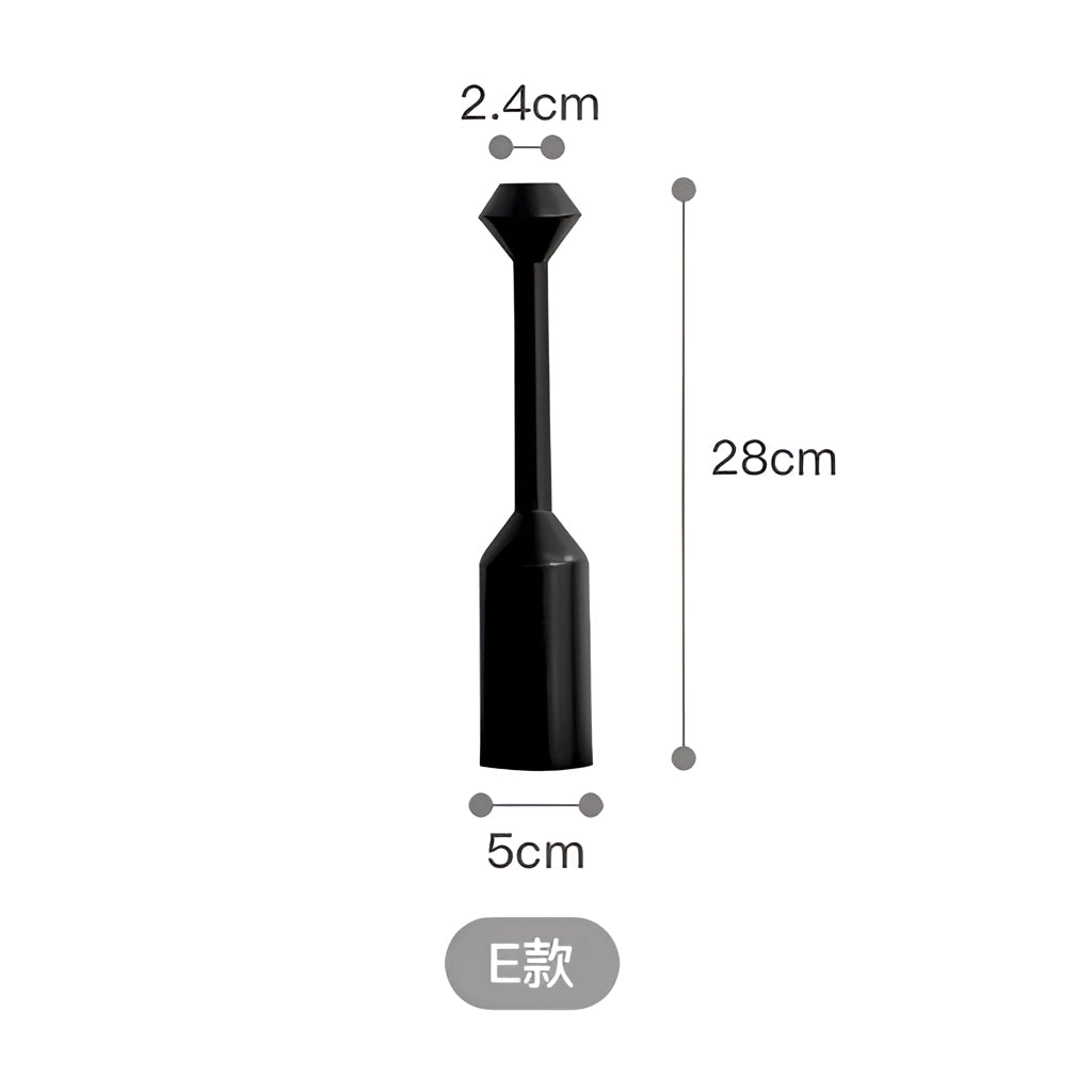Minimalistiskt set av nordiska ljusstakar – Elegant heminredning för vardagsrum och sovrum