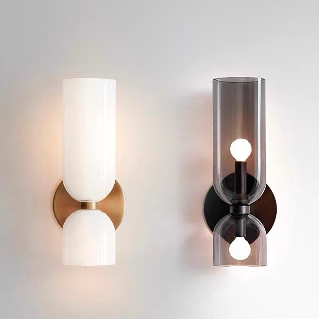 Glasvägglampa med dubbel lampdesign